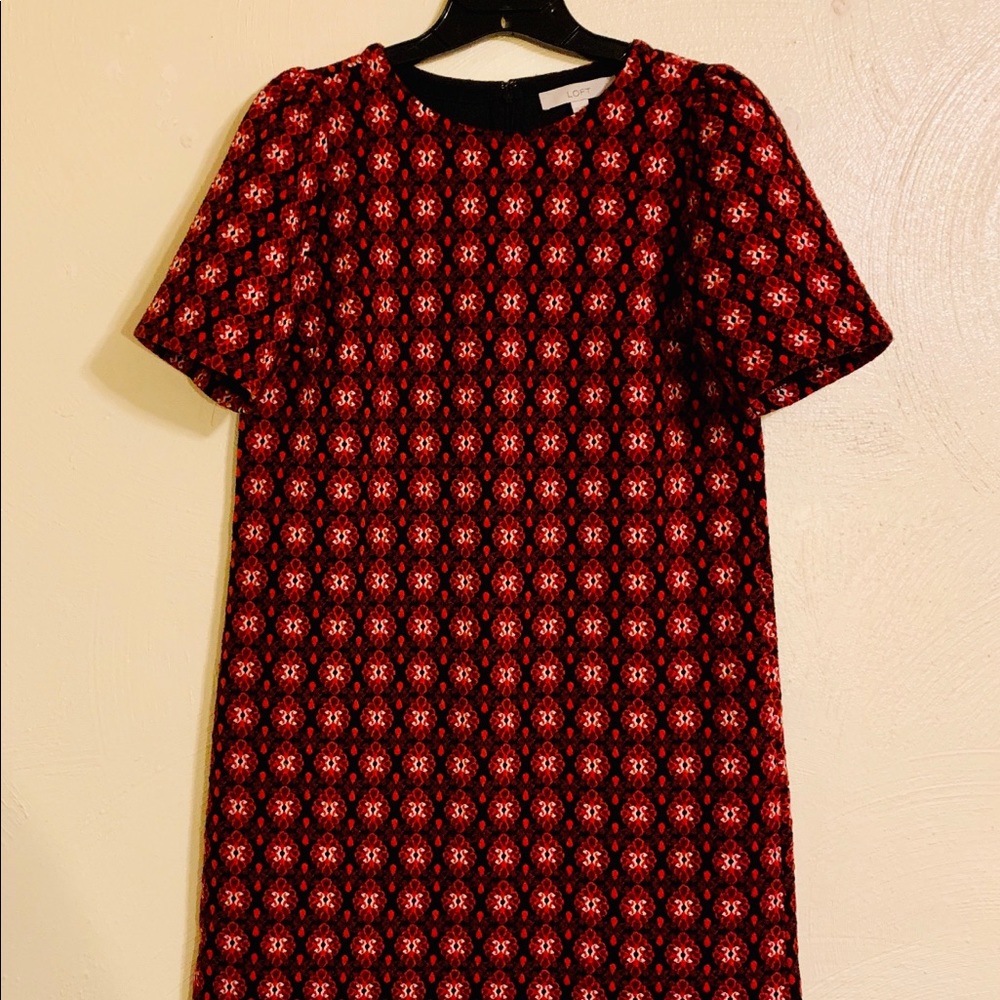 Loft Dress Medium Tall - Picture 3 of 10